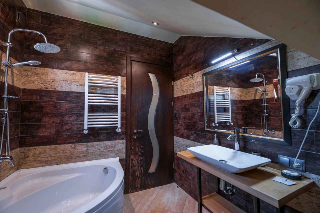 Hotel Ikalto Tbilisi Luaran gambar